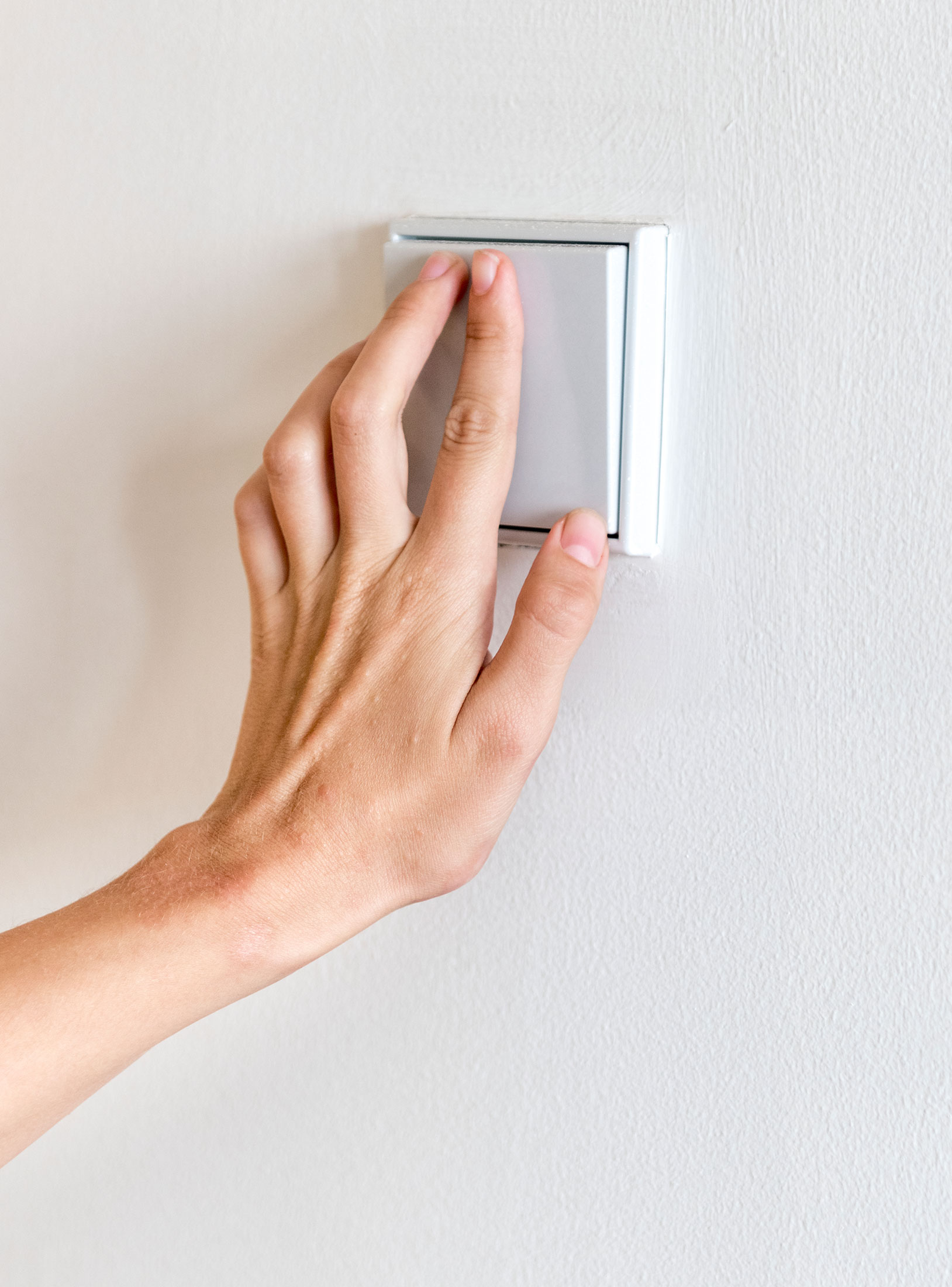 grund-ersatzversorgung-strom-tarif-fair-nachhaltig-uezw-energie-1628x2200