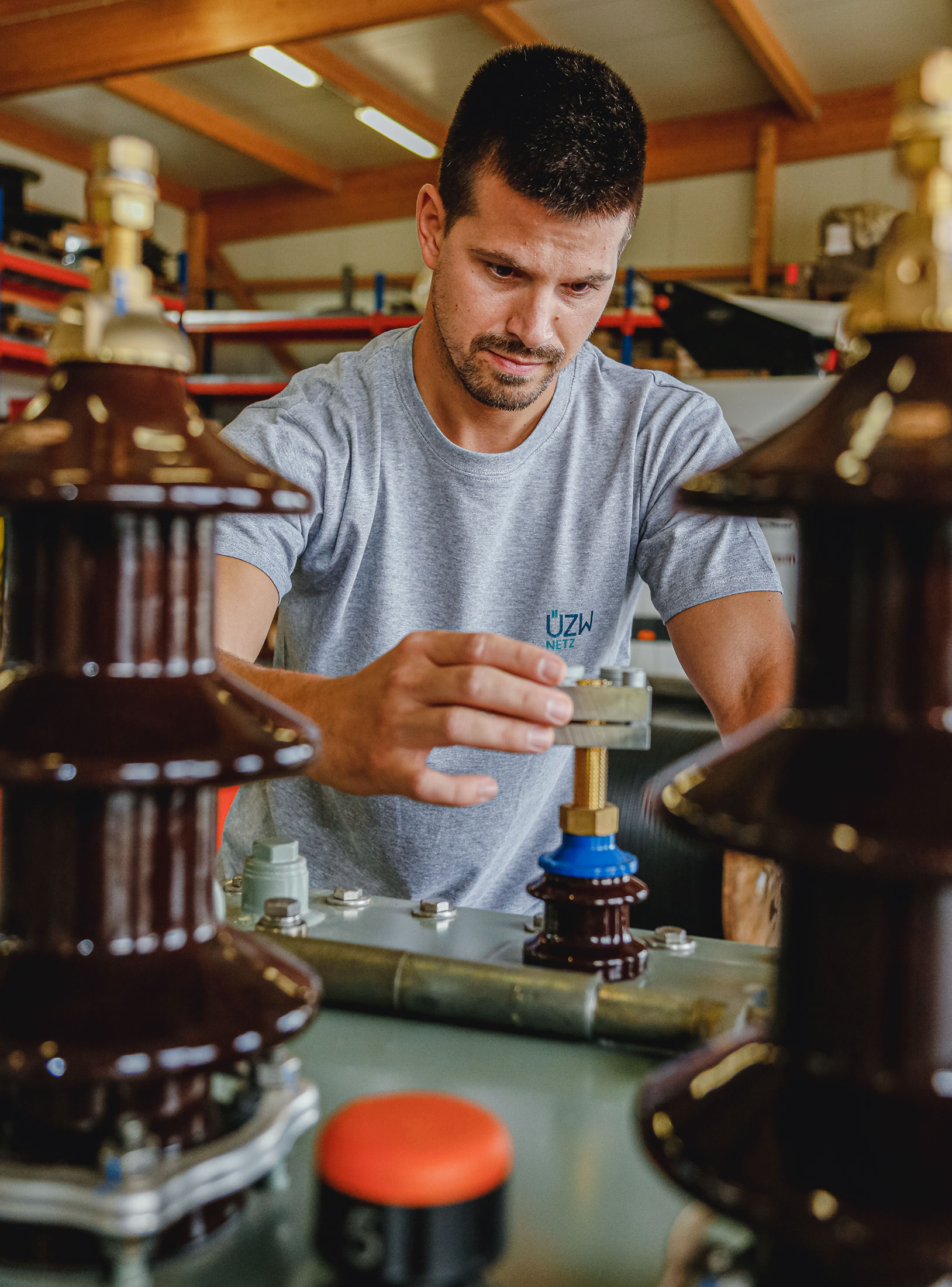 karriere-ueber-uns-uezw-energie-1628x2200